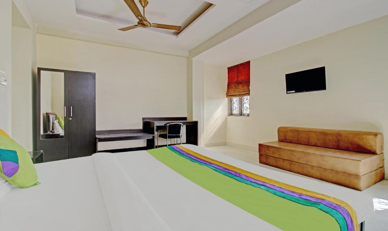 Treebo Trend Wedding Bells Kanpur Hotel Екстериор снимка